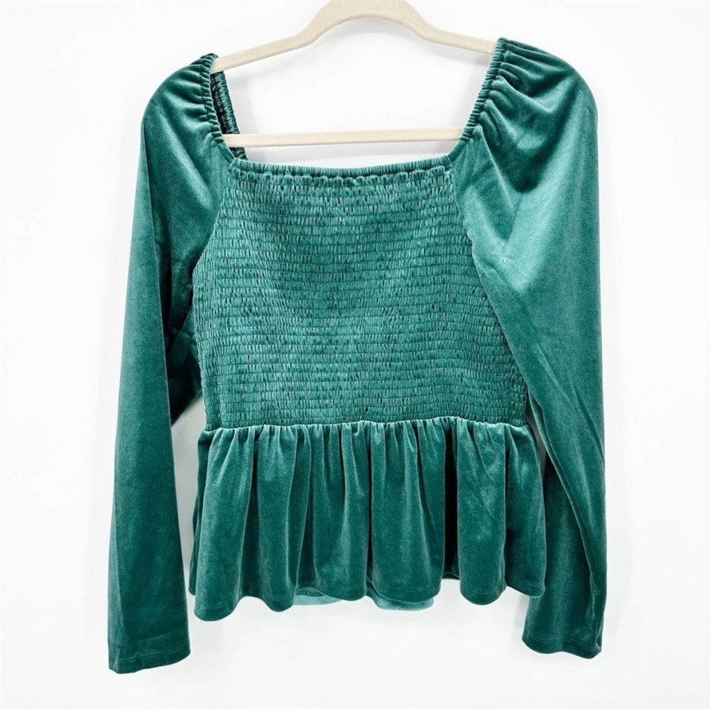 GAP Velvet Ruched Top - Picture 4 of 10